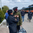 Транспортные полицейские линейного отдела полиции на железнодорожной станции Унеча Брянского ЛО МВД России на транспорте провели акцию «Георгиевская ленточка» - Унечская газета