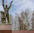 В Новозыбковском городском округе Брянщины отремонтировали скульптуру воина с девочкой - Унечская газета