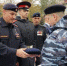 Герой России Андрей Фроленков вручил кадету Федору Симоненко берет собровца - Унечская газета