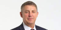 Губернатор Александр Богомаз поздравил работников и ветеранов местного самоуправления с профессиональным праздником - Унечская газета
