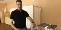 В посёлке Путёвка проголосовал участник программы «Брянские герои» - Унечская газета